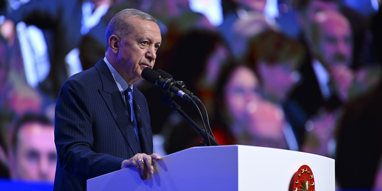 CB Erdoğan: Elitist zihniyet, muhtarlarımızdaki halk iradesi karşısında diz çöktü