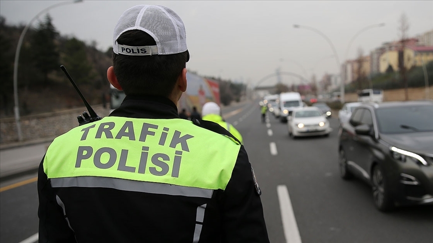 İstanbul'da bazı yollar trafiğe kapatıldı: İşte alternatif güzergahlar…