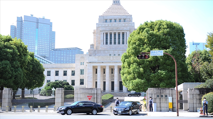 Japonya’da erken genel seçim: Halk sandığa gitti