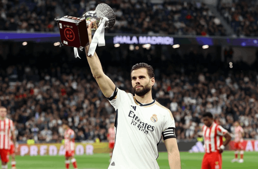 Real Madrid'de yaprak dökümü: Nacho veda etti