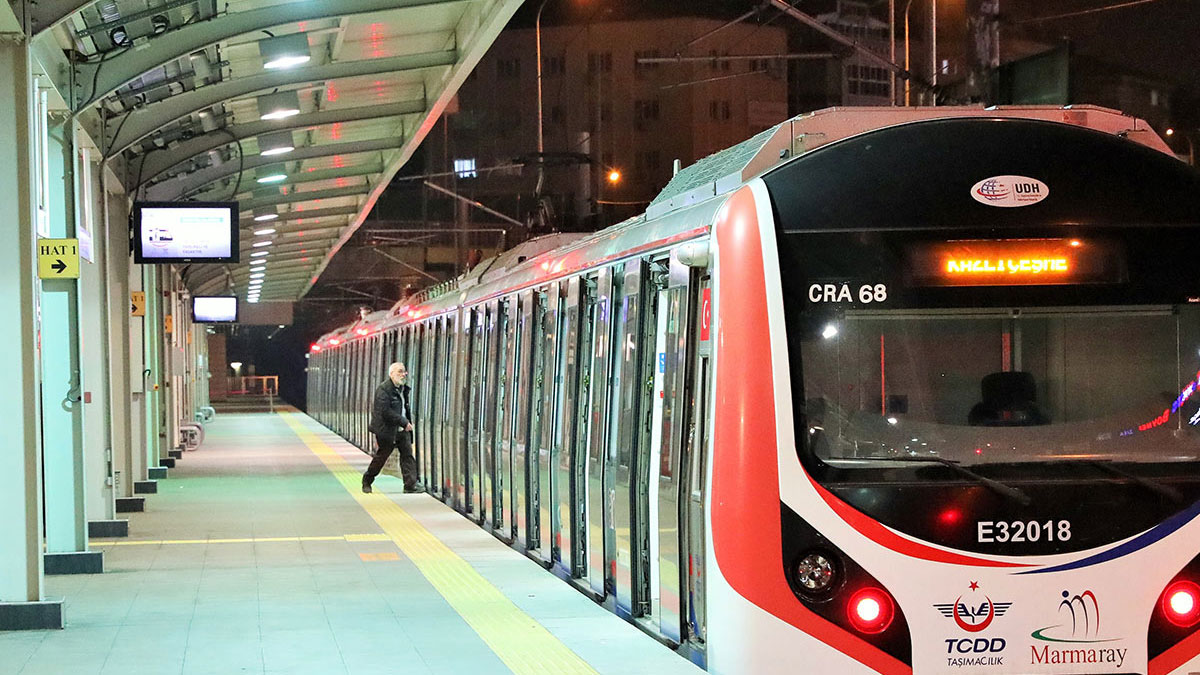 Marmaray'da 'Türkiye Kart' uygulaması