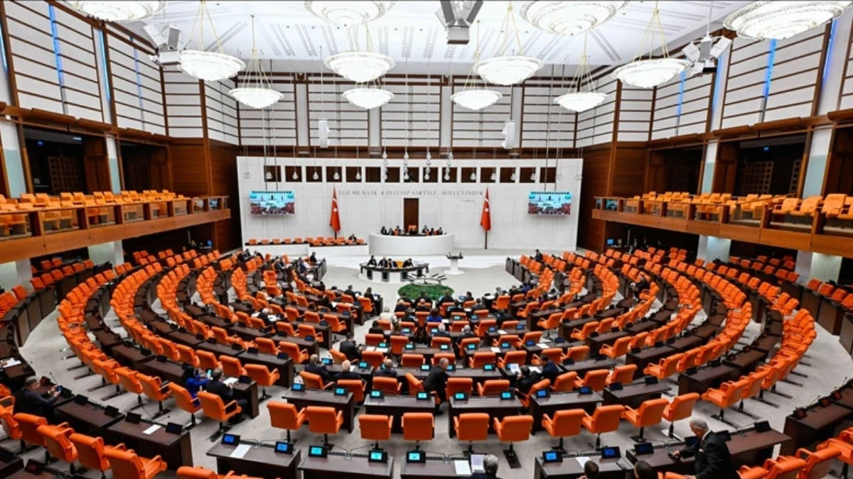 "Casusluk Yasa Tasarısı gazetecileri tehdit ediyor"