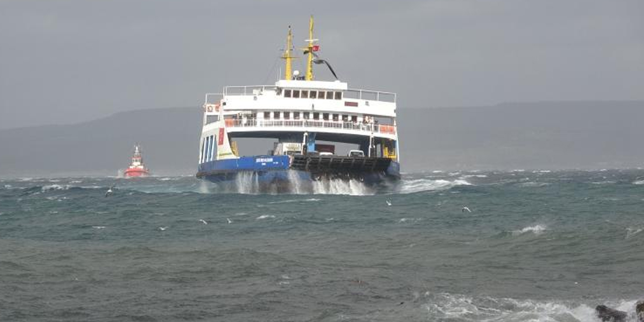 Güney Marmara'da fırtına nedeniyle feribot seferleri iptal edildi