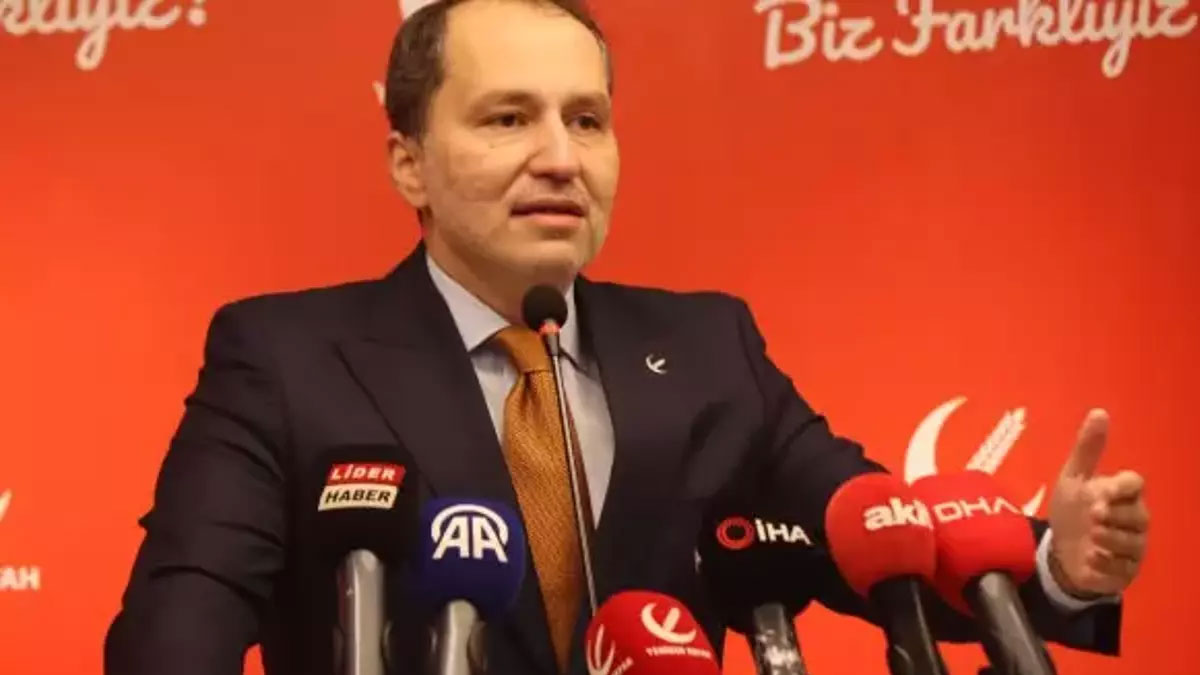 Erbakan: İsrail'le ticaret yoksa limanlarımızda İsrail şirketlerinin gemileri ne arıyor