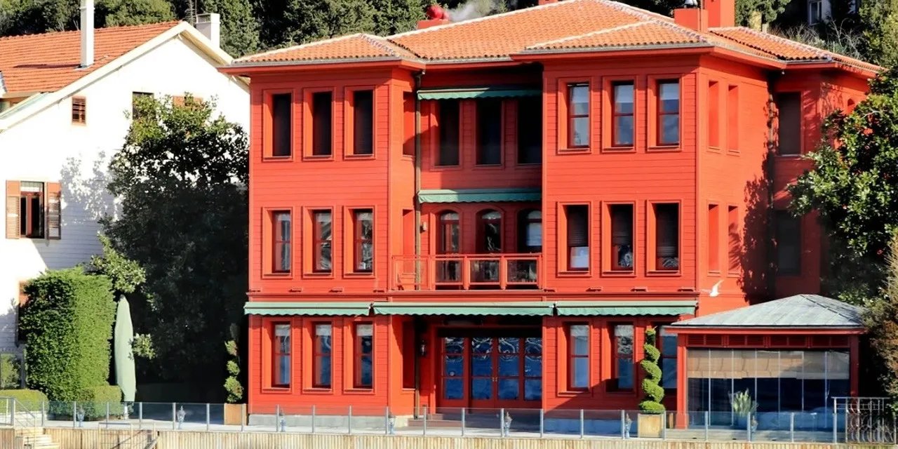 İstanbul'un en gözde yalısı satıldı! 48 milyon dolara satışa çıkarılmıştı: Yalının yeni sahibi kim oldu?