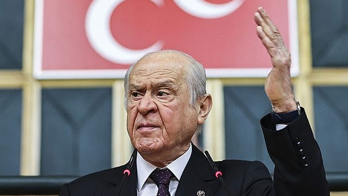 Bahçeli yine gazeteci azarladı: Mesleği bırak