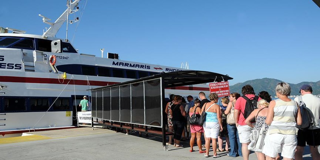 Yunanistan’dan Türkiye’ye büyük jest: Kapıda vize süresi uzayabilir!