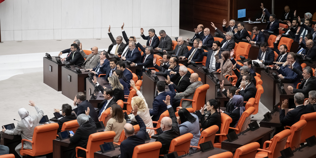 Ak Parti’den “kentsel dönüşüm” teklifi: Belediyelerin yetkileri bakanlığa devrediliyor