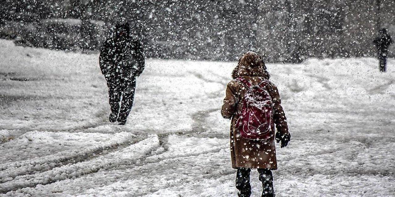 Kar yağışı etkisini sürdürüyor: 21 il ve bazı ilçelerde okullar tatil edildi