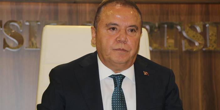 Antalya Büyükşehir Belediye Başkanı Böcek görevinden uzaklaştırıldı!