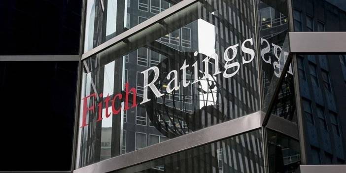 Fitch Türkiye'nin kredi notunu yükseltti