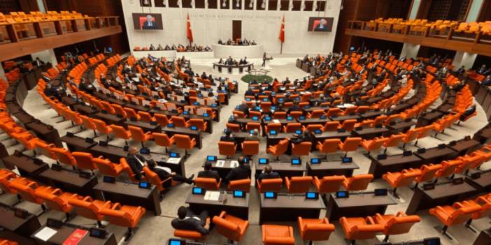 TBMM’de taciz soruşturması büyüyor: Dört aşçı gözaltında, bir çalışan tutuklandı!