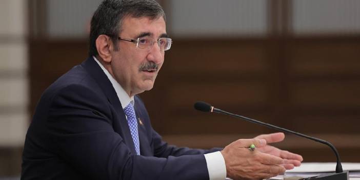 Ankara'da 'Maduro' polemiği: Cumhurbaşkanı Yardımcısı Yılmaz'dan Özel'e yanıt