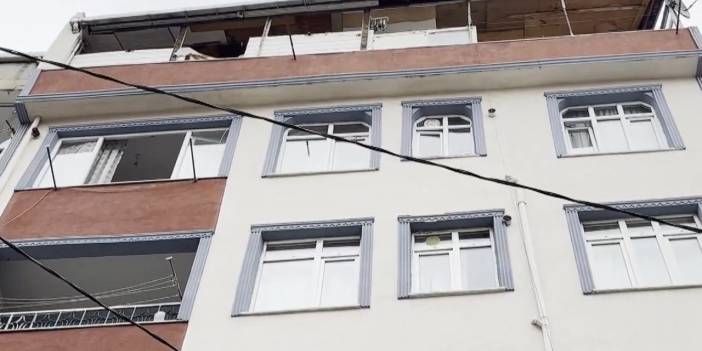 Bağcılar'da bir evden 3 kişinin cesedi çıktı