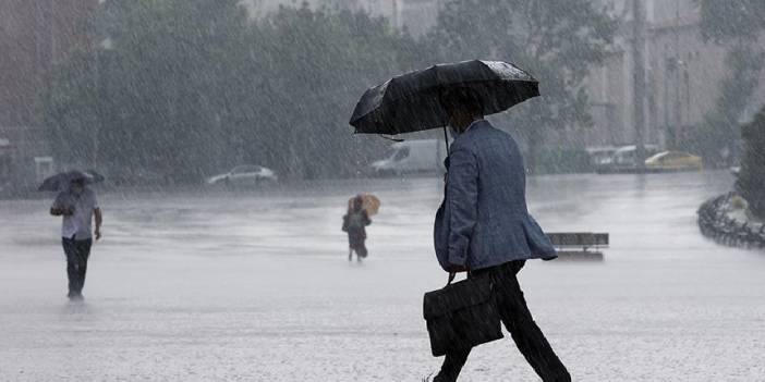 Yeni haftada hava nasıl olacak? Meteoroloji'den kuvvetli yağış ve sıcaklık uyarısı