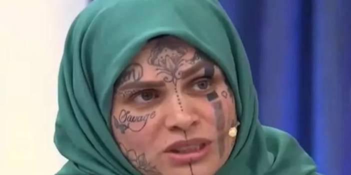 Didem Arslan’a çıkan Nazan yüzündeki dövmelerle dikkat çekti