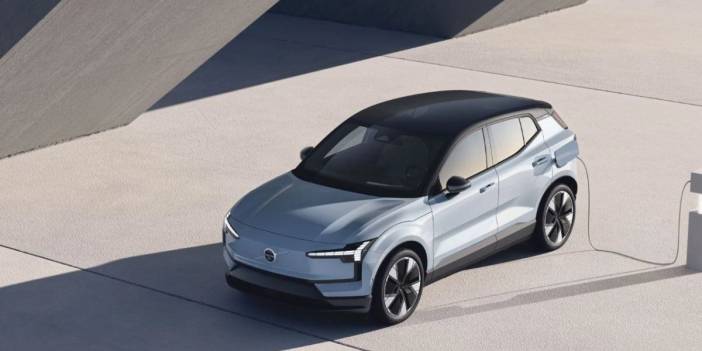 Volvo’dan küçük elektrikli SUV için üretim durdurma kararı