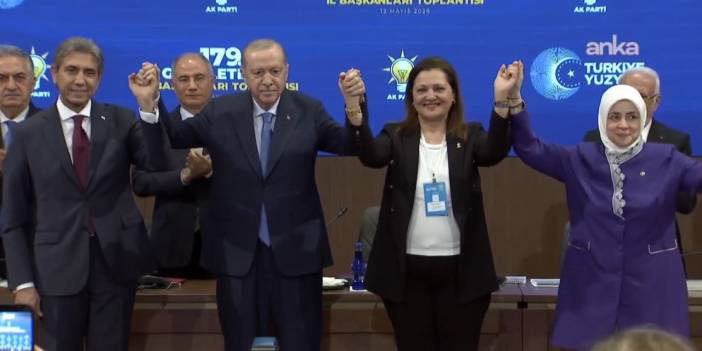 Afyonkarahisar Belediye Başkanı Burcu Köksal AK Parti'ye katıldı: Köksal'dan ilk açıklama