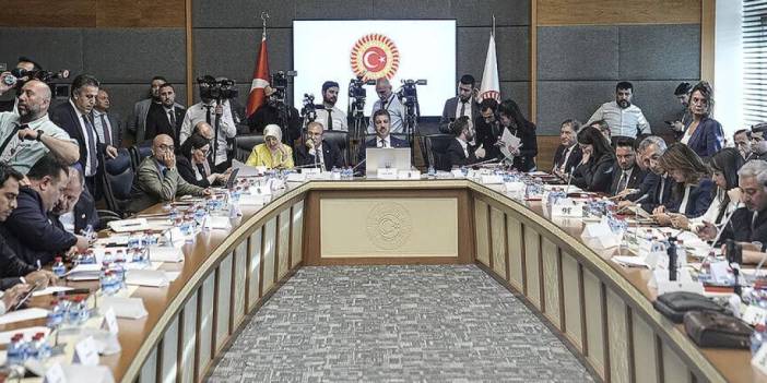 Terörsüz Türkiye sürecinde kritik eşik: 'Çerçeve yasa' teklifi komisyonda kabul edildi