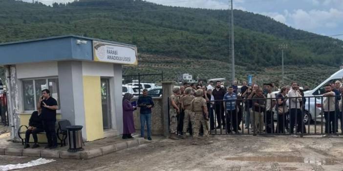 Osmaniye’de okul bahçesinde silahlı saldırı: Öğretmen hayatını kaybetti! Osmaniye Valisi'nden ilk açıklama