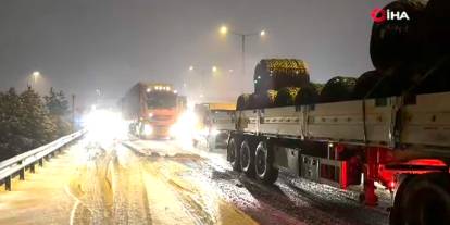 Bolu'da zincirleme trafik kazası: Kilometrelerce araç kuyruğu oluştu