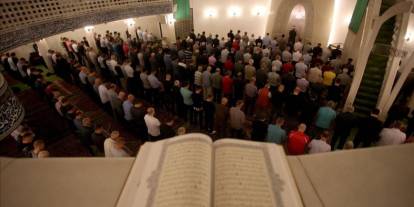 BAYRAM NAMAZI SAATİ 2025 | İstanbul, Ankara, İzmir Bayram namazı saat kaçta? Kaç rekat, nasıl kılınır?