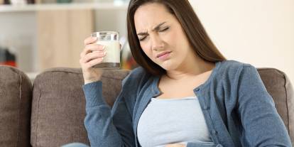 Bu sütü sakın böyle içmeyin! Sağlığınız açısından oldukça tehlikeli