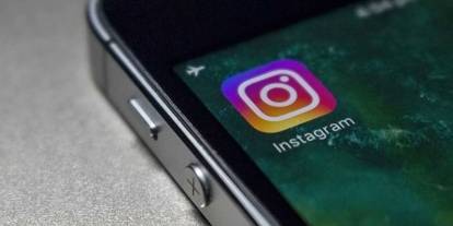 Instagram 10 yıl sonra logosunu değiştirdi