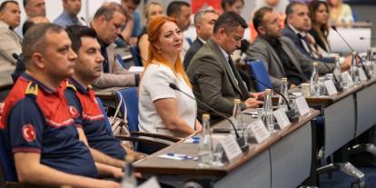 İzmir Büyükşehir Belediyesi, turizm işletmeleri için afet güvenliği toplantısı düzenledi