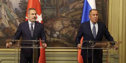 Hakan Fidan ile Lavrov’dan kritik görüşme