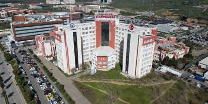 Adnan Menderes Üniversitesi Hastanesi'nde 'bıçak parası' skandalı: Profesör gözaltında