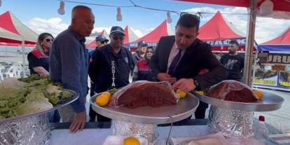 Yöresel pazar tezgahında sinekli et, bozuk ürün tespit edildi: Hijyen kuralları hiçe sayıldı