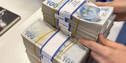 Bütçede 4 aylık açık 885 milyar lira