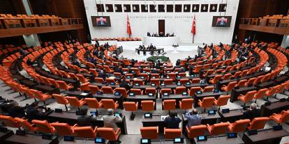 Konya'da meydana gelen deprem TBMM Genel Kurulu'nda da hissedildi