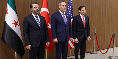 Antalya’da tarihi zirve: Türkiye, ABD ve Suriye dışişleri bakanları aynı masada!