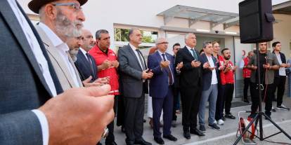Adana'dan Suriye'ye Kızılay aracılığıyla 3 tır yardım