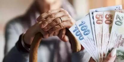 Emeklilerin bayram ikramiyesi değişecek mi? Uzman isim açıkladı