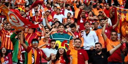 Galatasaray'ın 5 yıldızlı yeni logosu ortaya çıktı! Satışa sunuldu