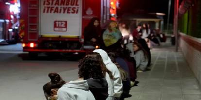 Tuzla'da kız öğrenci yurdunda yangın paniği
