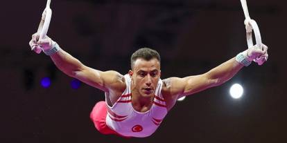 Adem Asil’den Avrupa’da altın zafer!