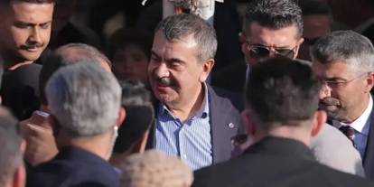 Bakan Tekin’den dikkat çeken çıkış: “Artık kimse başörtüsünden bahsedemiyor”
