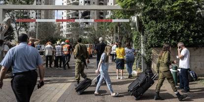 İran'dan İsrail halkına çağrı: "Ülkeden ayrılmak hayatınızı kurtarır"