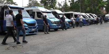 Akaryakıt zamları minibüsçüleri zorluyor: “Kontak kapatmak zorundayız”