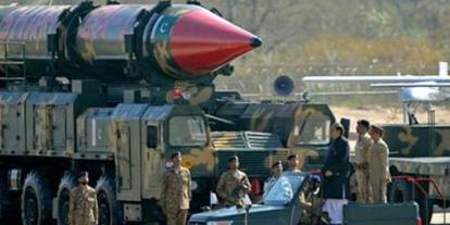 Pakistan'dan ABD'yi vurabilecek nükleer füze hamlesi
