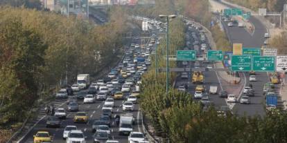 Ateşkes sonrası Tahran’a dönüşler nedeniyle yoğun trafik oluştu