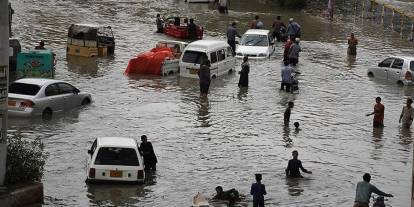 Pakistan'da şiddetli yağış: 3 günde 38 kişi hayatını kaybetti