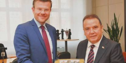 Nürnberg belediye başkanından tutuklanan Muhittin Böcek’e destek
