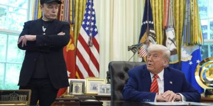Trump’tan Musk’a sert çıkış: Raydan çıktı, tren kazasına dönüştü