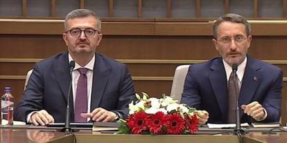 Burhanettin Duran, İletişim Başkanlığı görevini Fahrettin Altun’dan devraldı