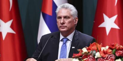 ABD'den Küba liderine yaptırım